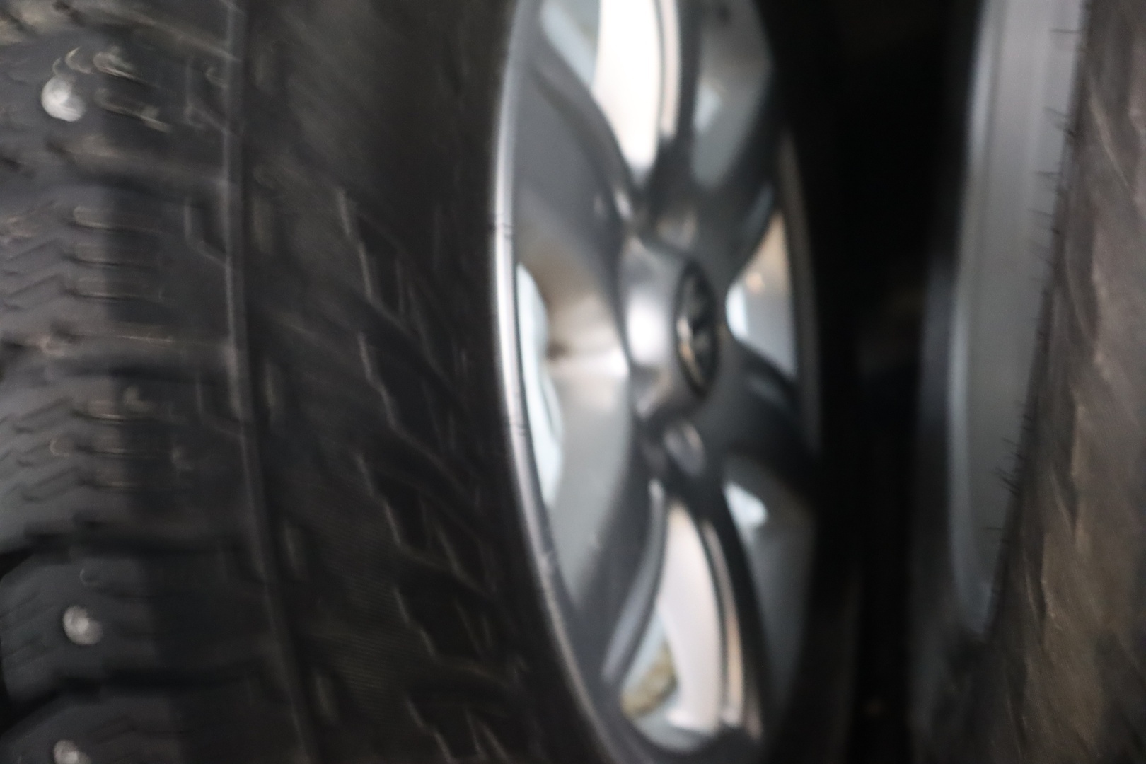 VOLKSWAGEN Amarok 2013