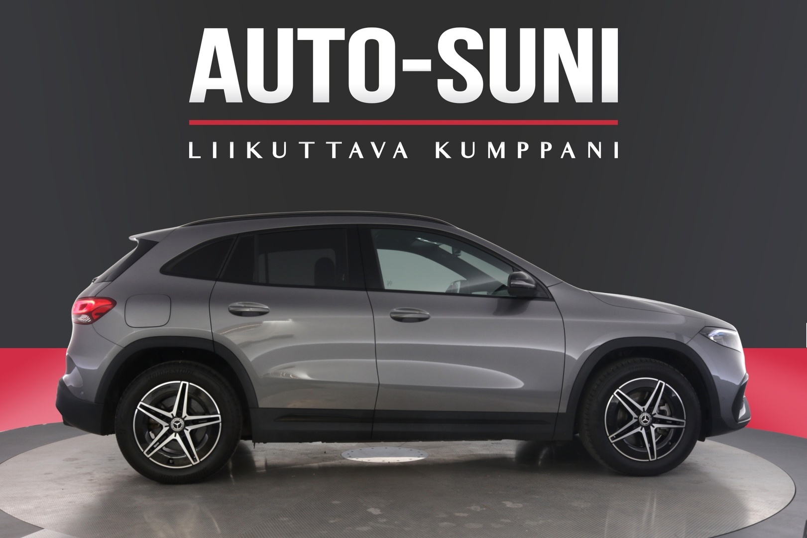 MERCEDES-BENZ EQA 2024