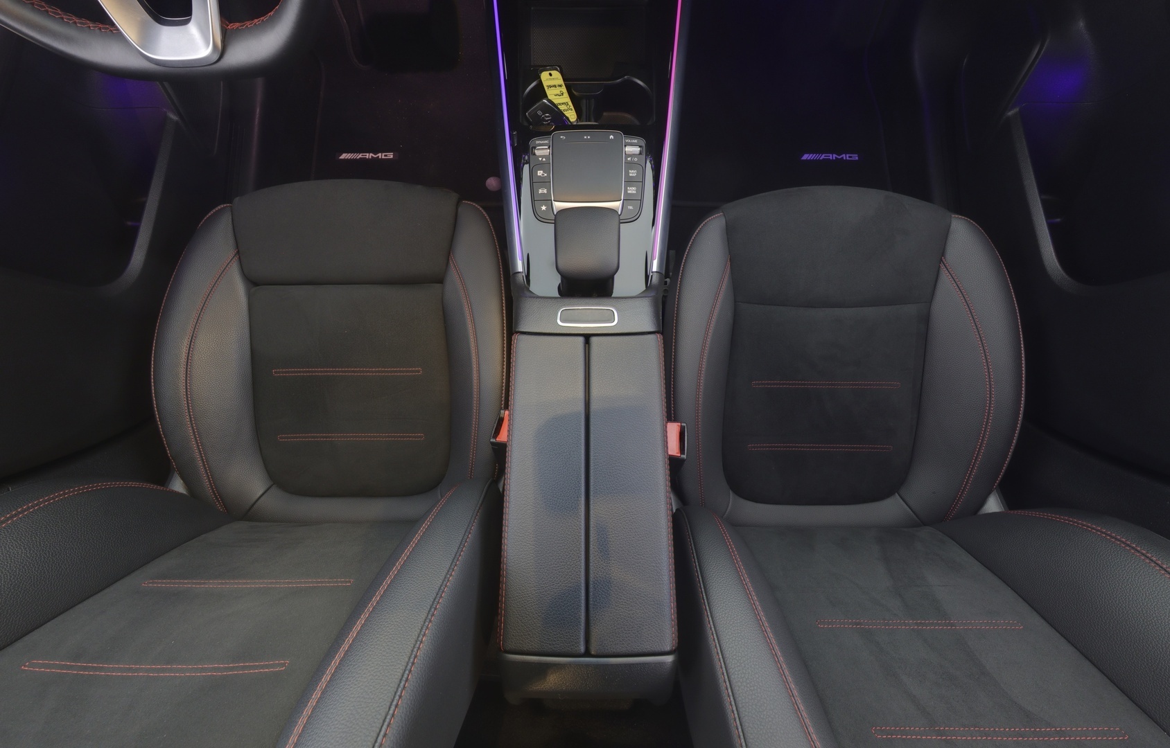 MERCEDES-BENZ EQA 2024