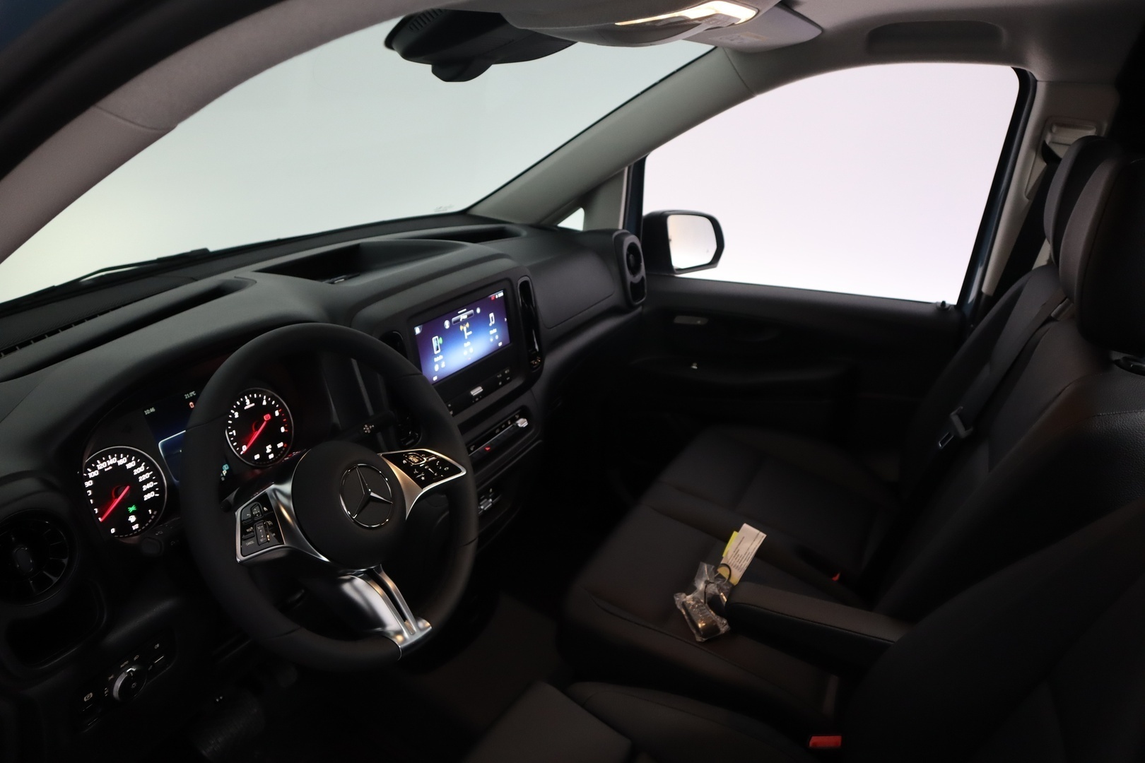 MERCEDES-BENZ Vito 2025