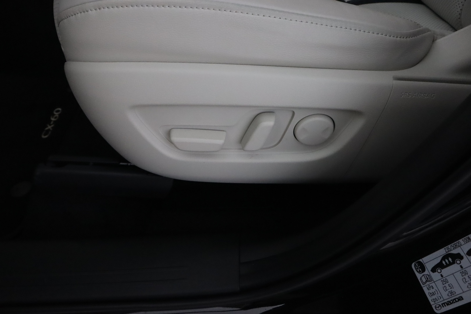 MAZDA CX-60 26