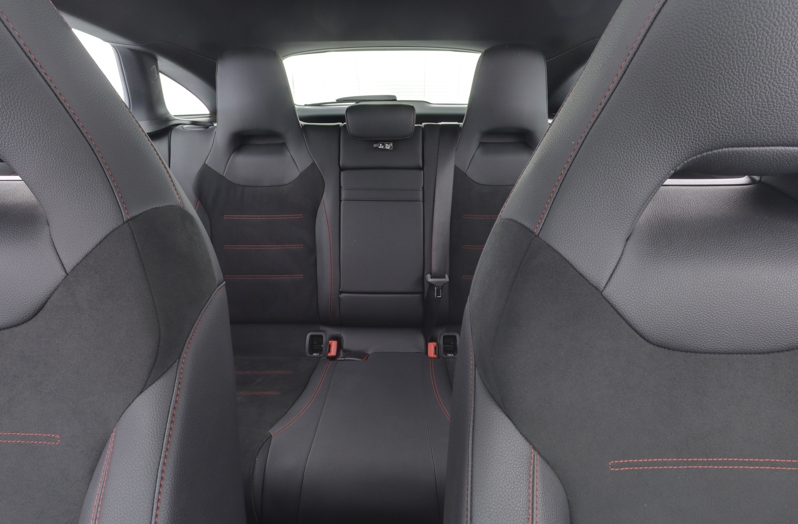 MERCEDES-BENZ CLA 2024