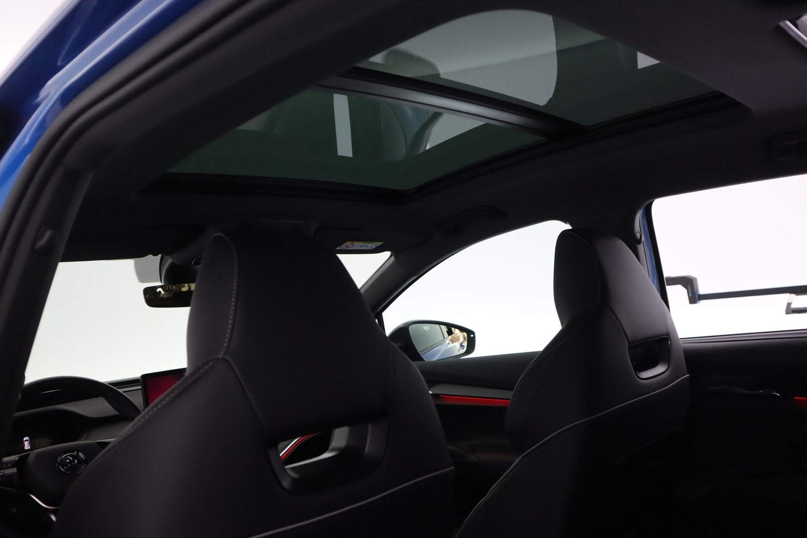 SKODA Enyaq 2025
