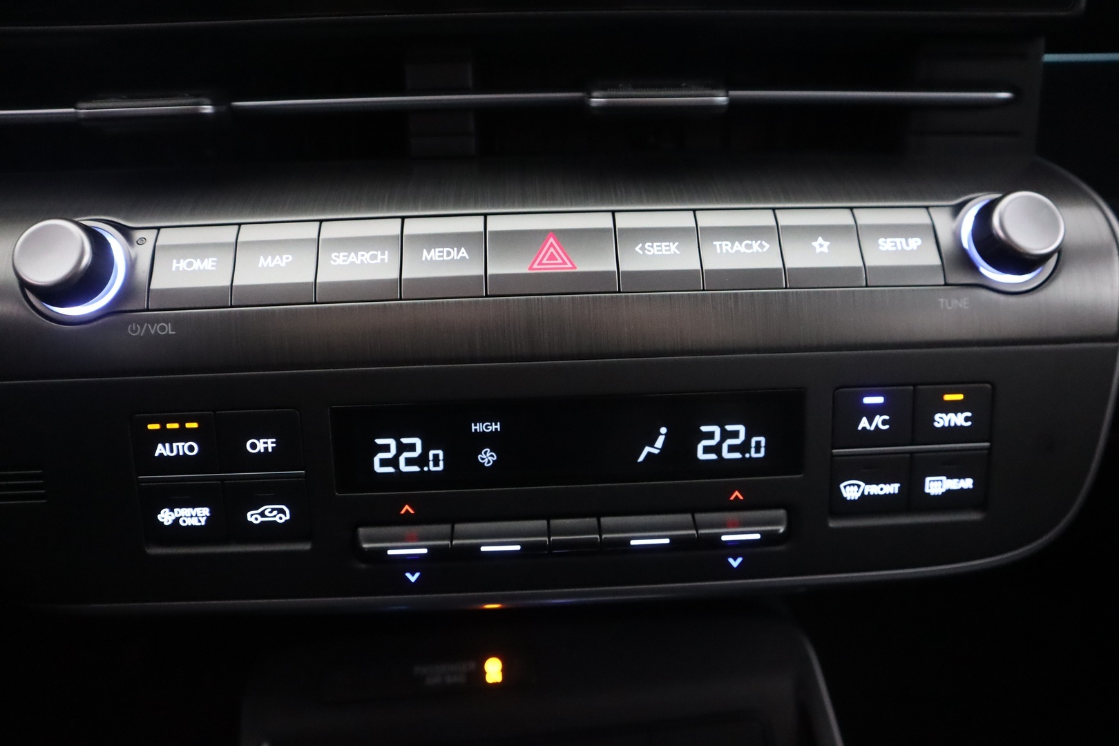 HYUNDAI KONA Electric 2024