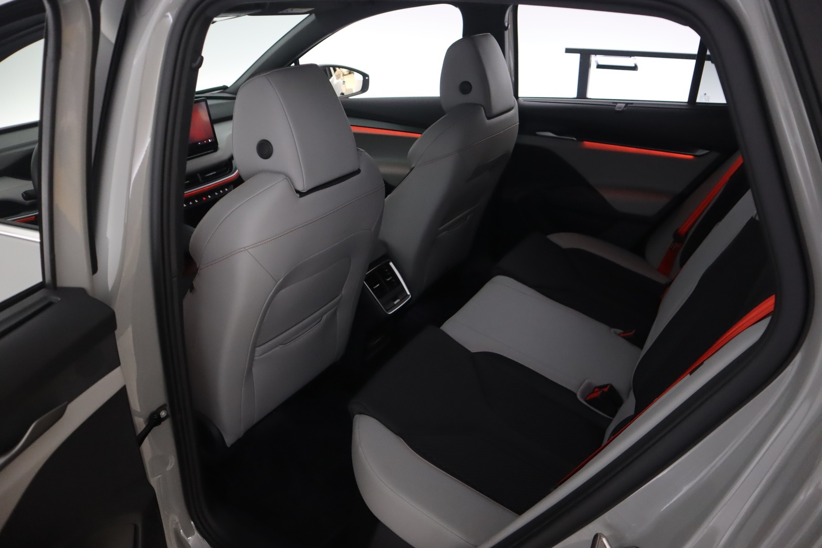 SKODA Enyaq 2026