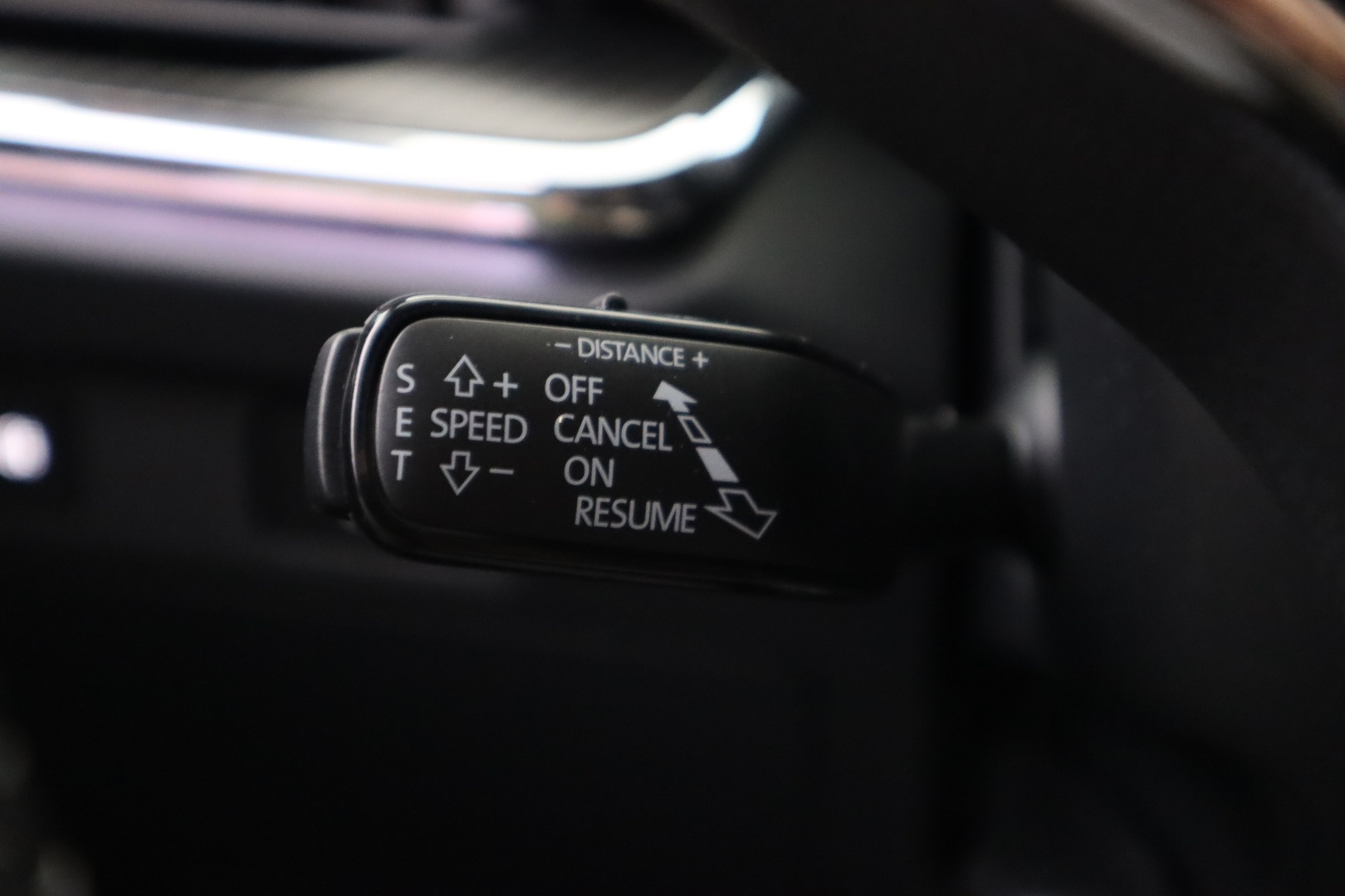 SKODA Enyaq 2024