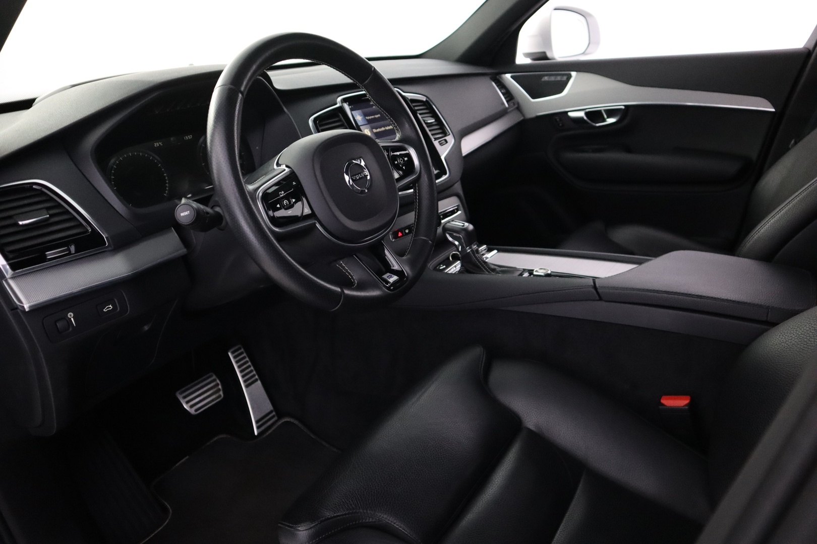VOLVO XC90 10
