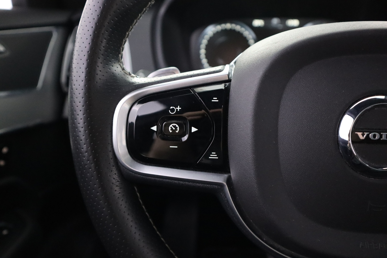 VOLVO XC90 15