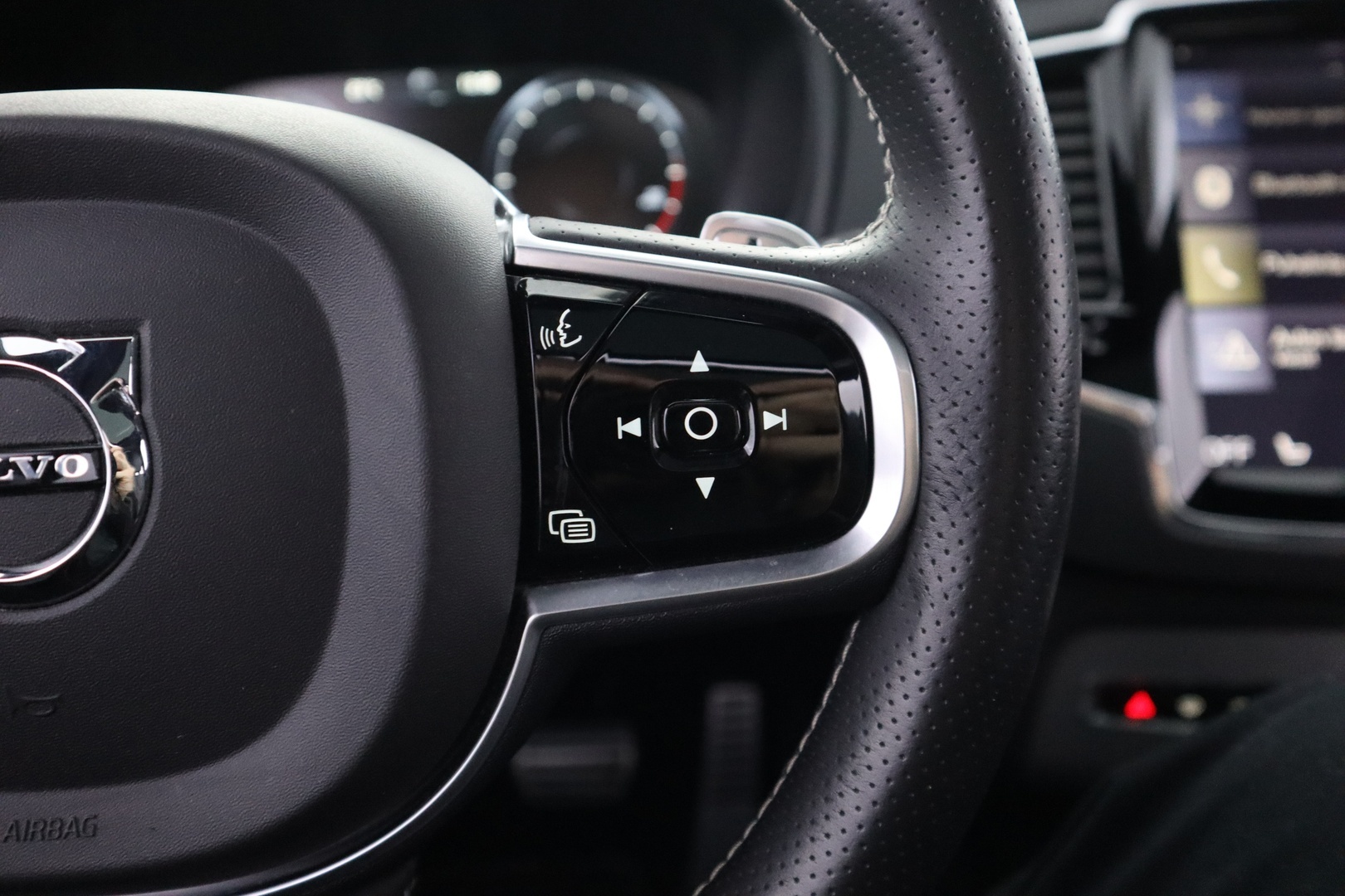 VOLVO XC90 16