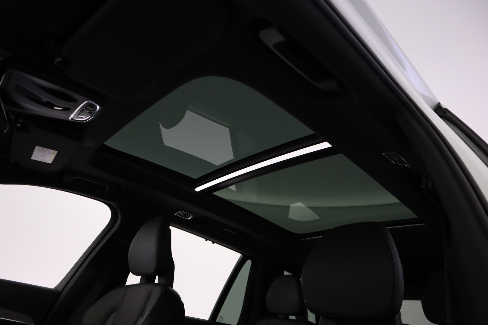 VOLVO XC90 23