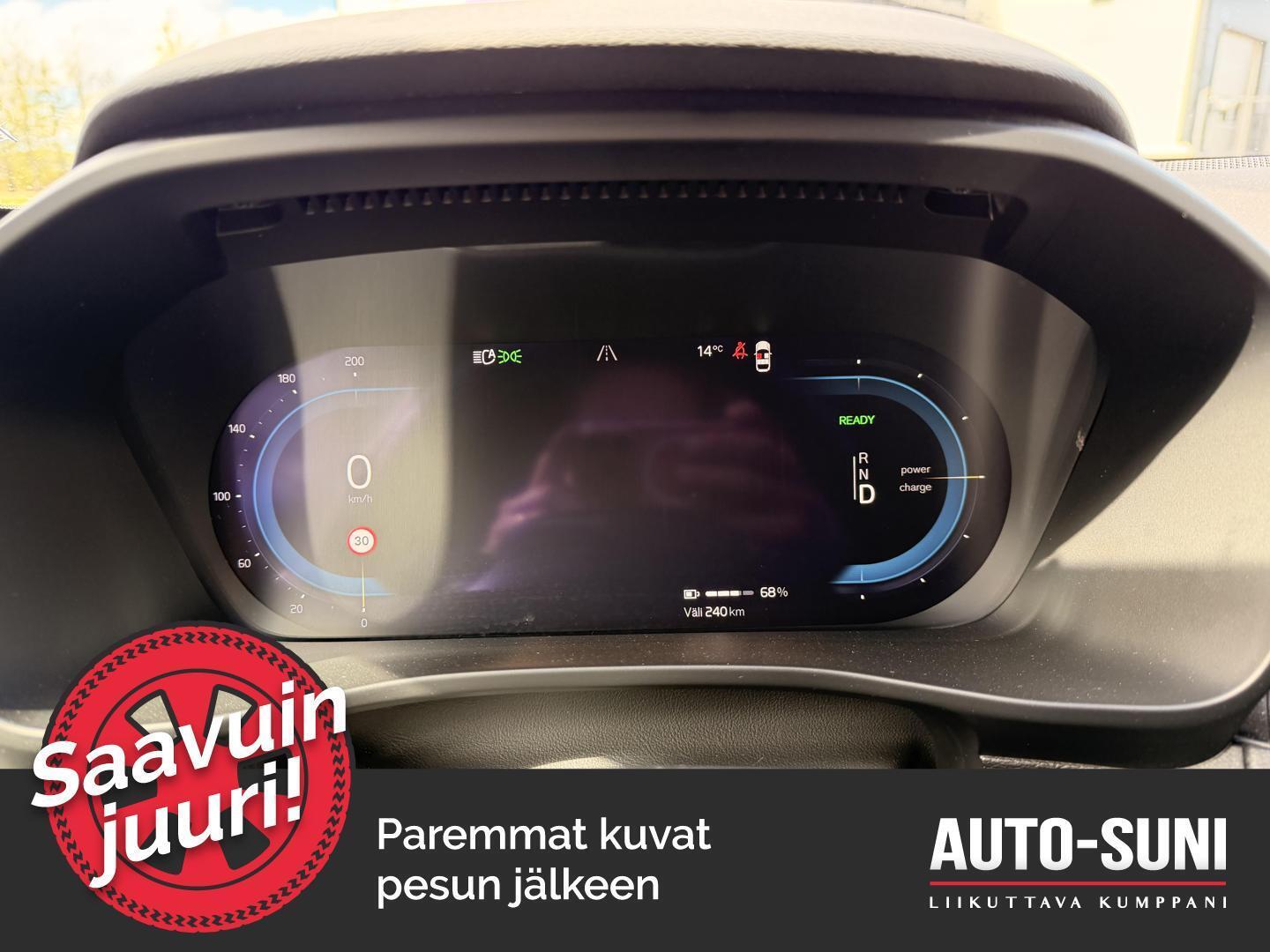 VOLVO C40 2022