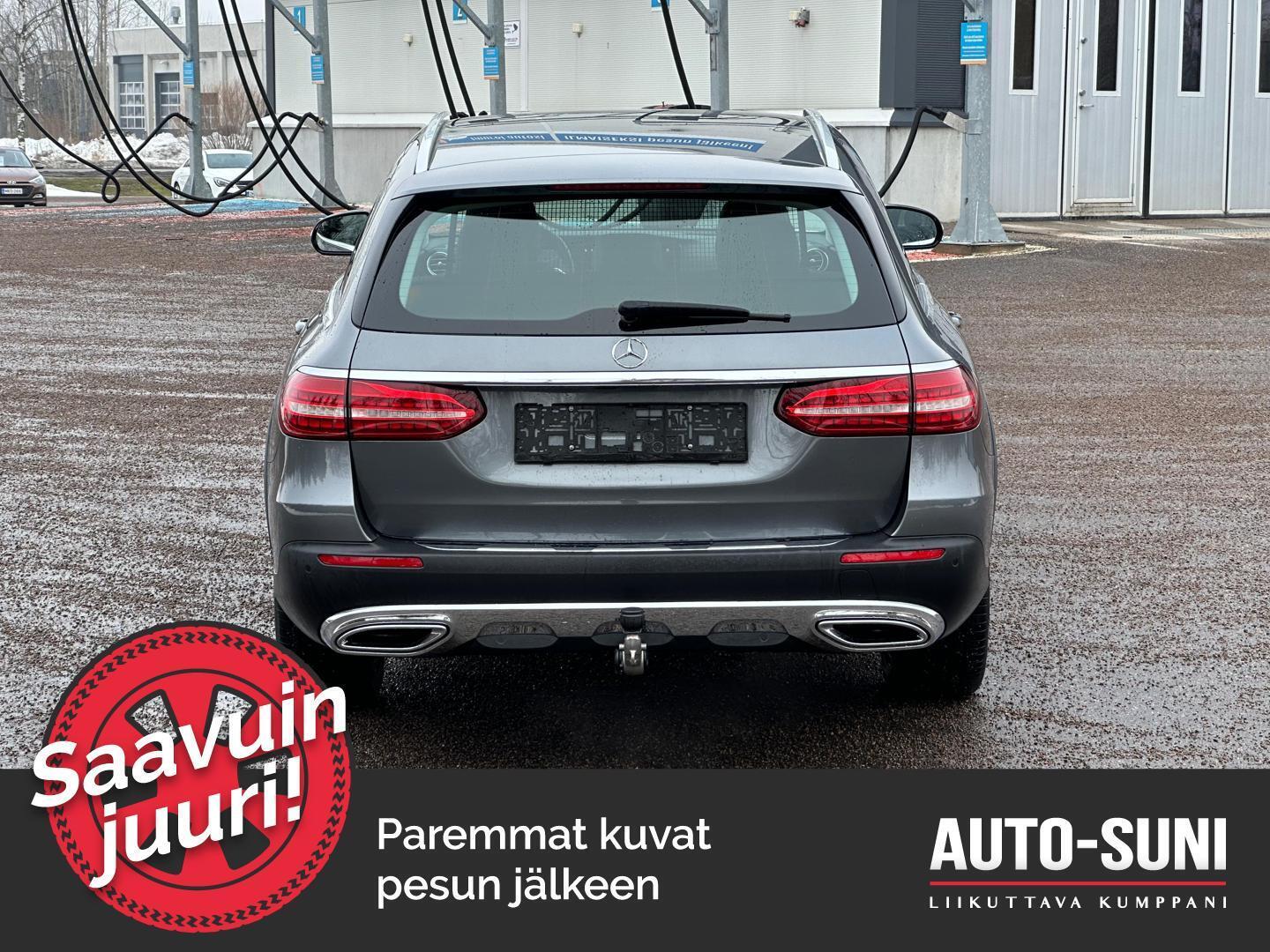 MERCEDES-BENZ E 2021