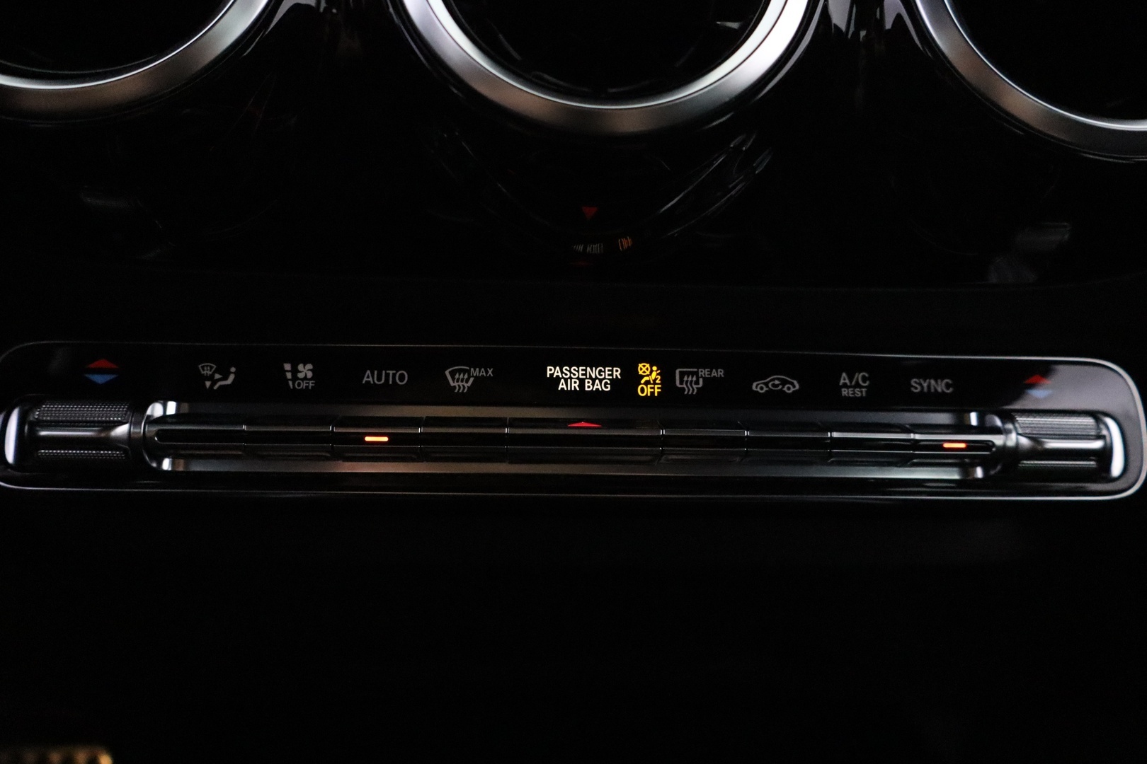 MERCEDES-BENZ B 2019