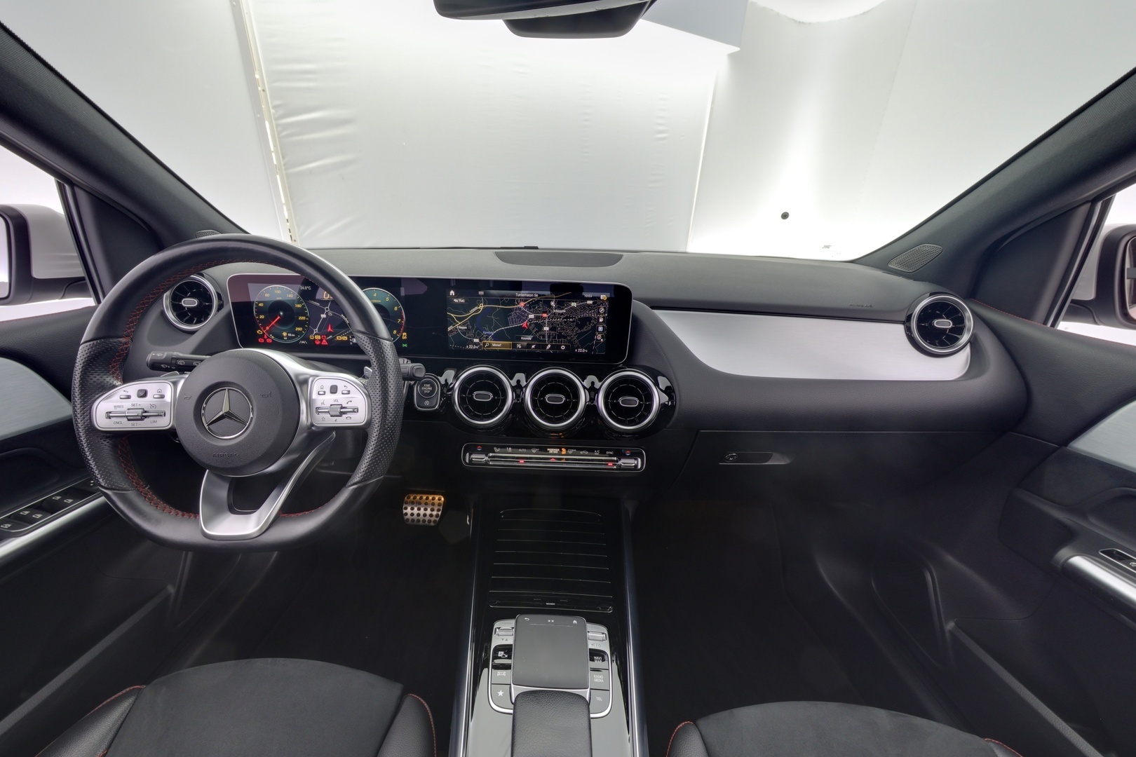 MERCEDES-BENZ B 2019