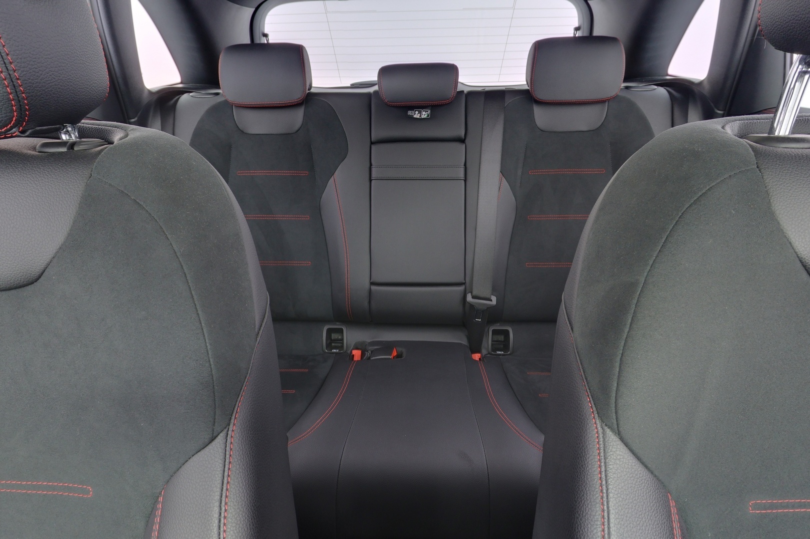MERCEDES-BENZ B 2019