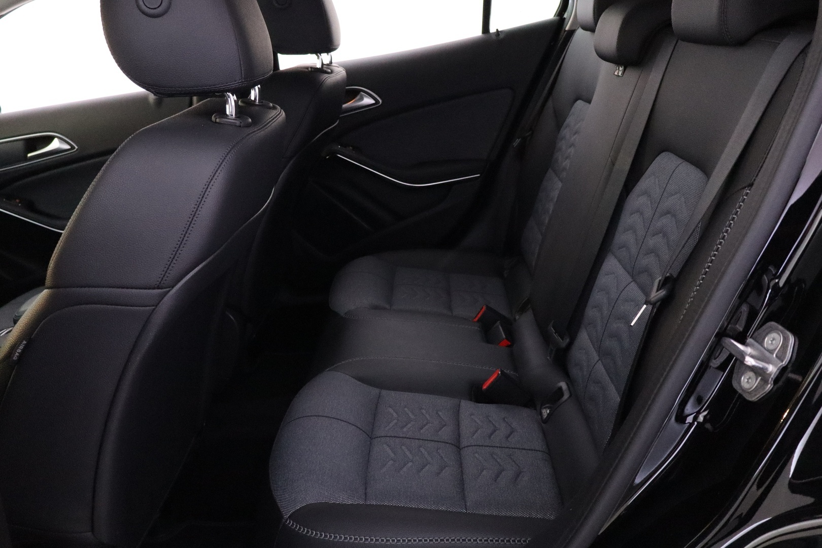 MERCEDES-BENZ GLA 2019