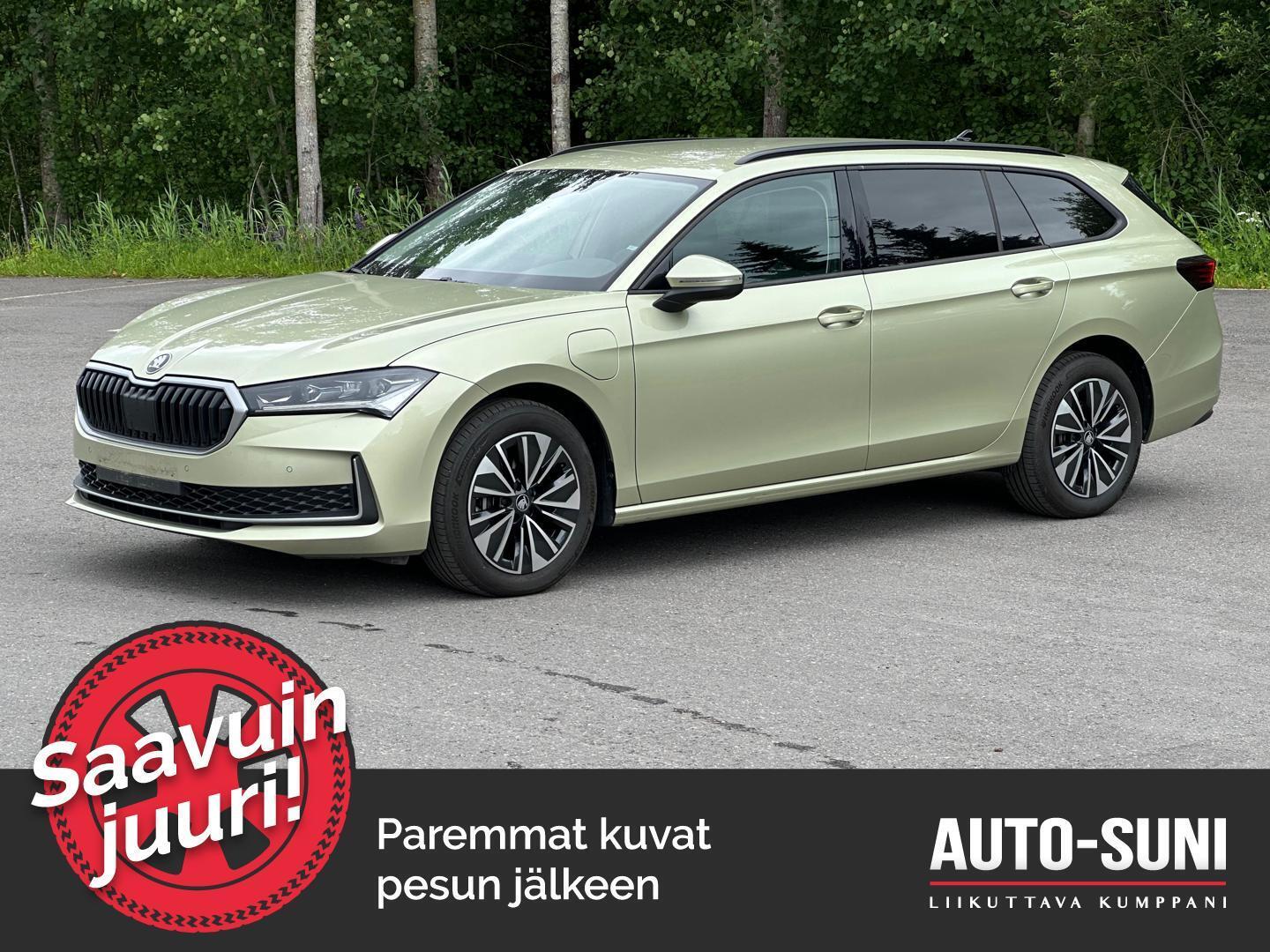 SKODA Superb 2025