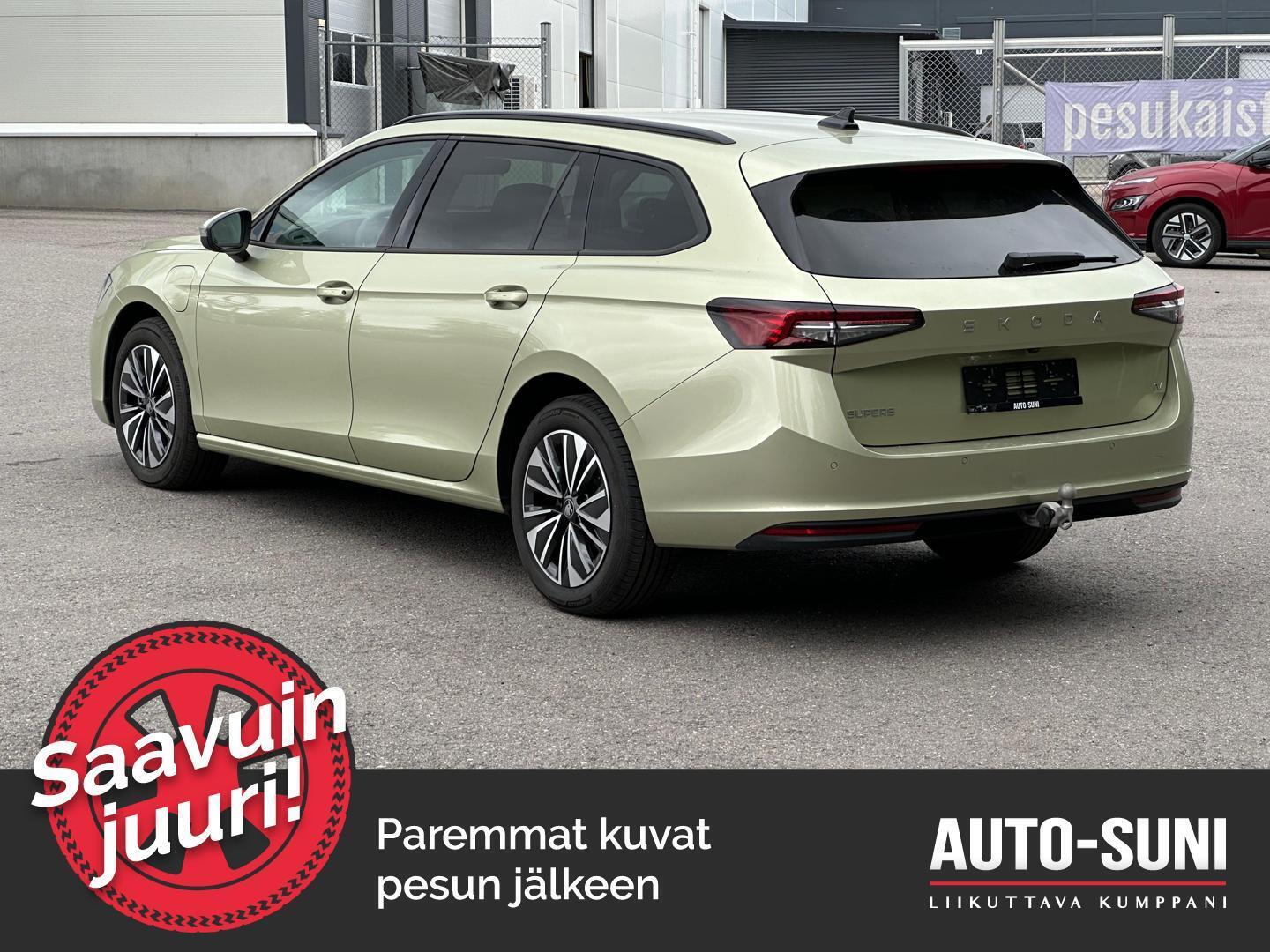 SKODA Superb 2025