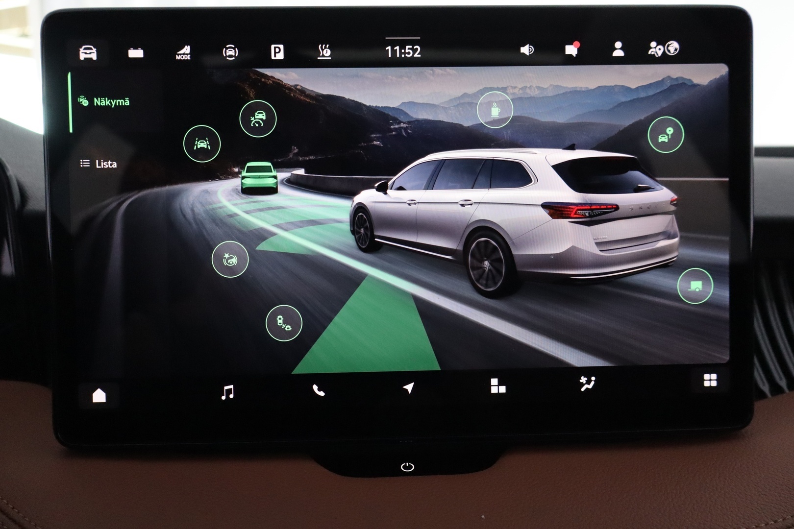 SKODA Superb 2025