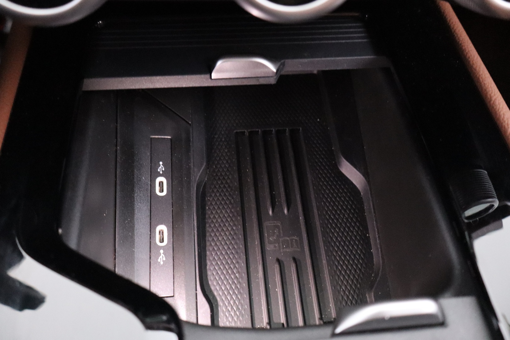 SKODA Superb 2025