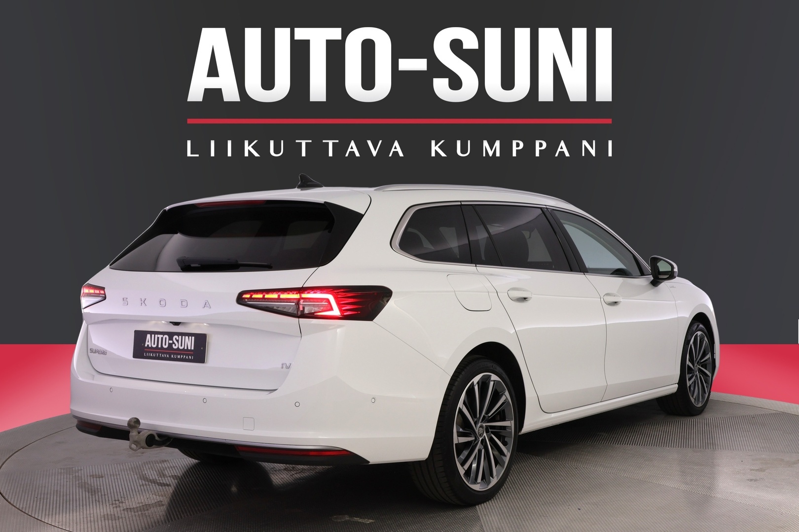 SKODA Superb 2025