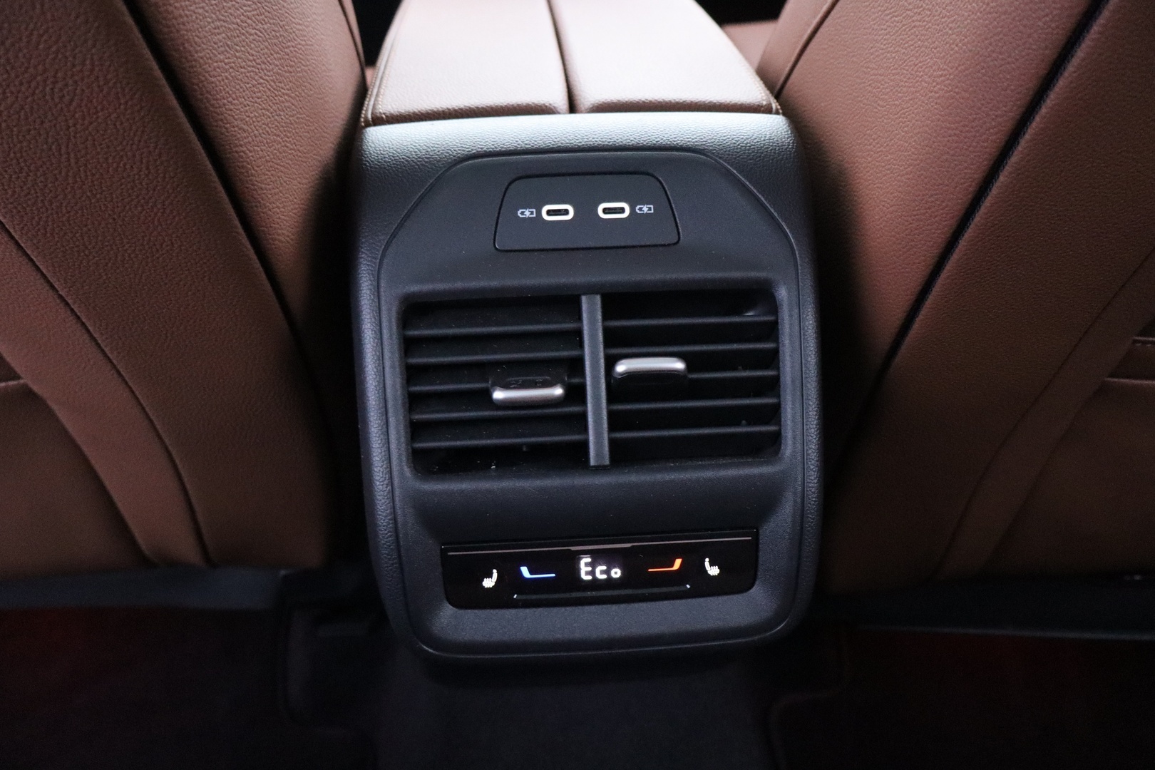 SKODA Superb 2025