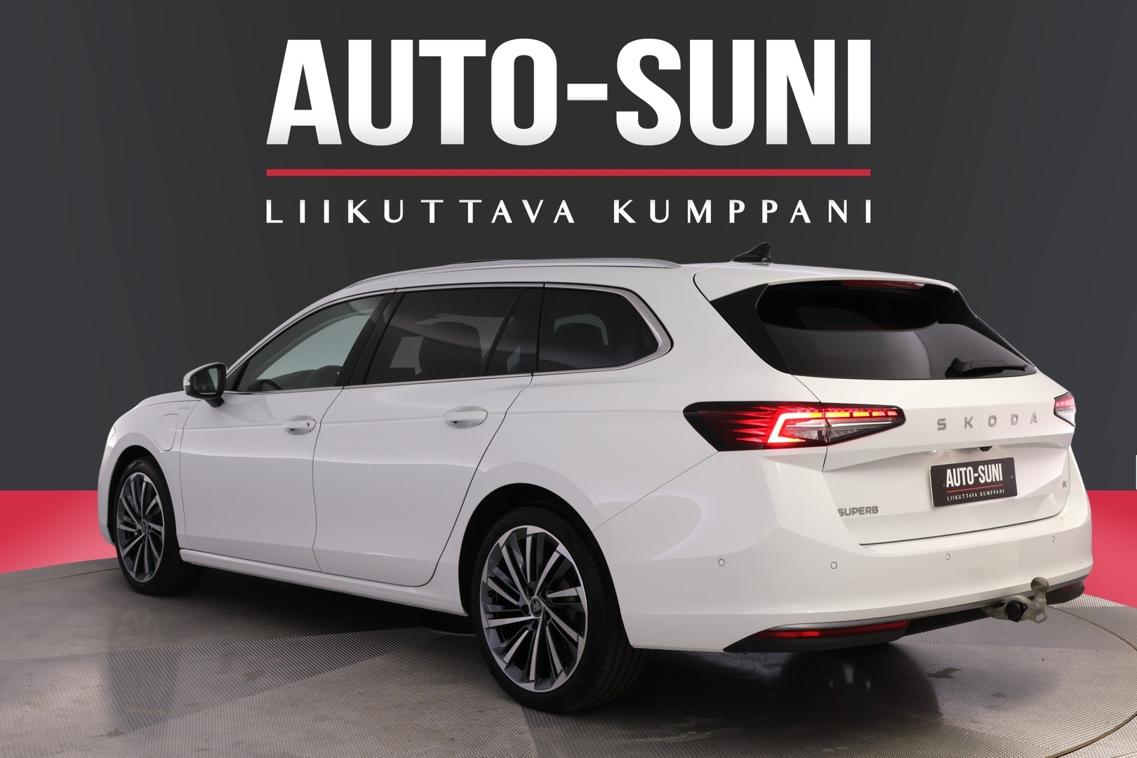 SKODA Superb 2025