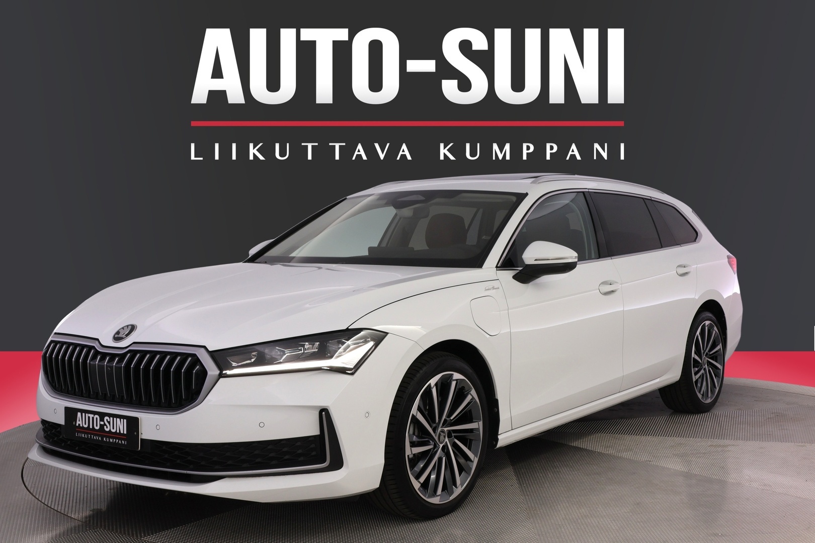 SKODA Superb 2025