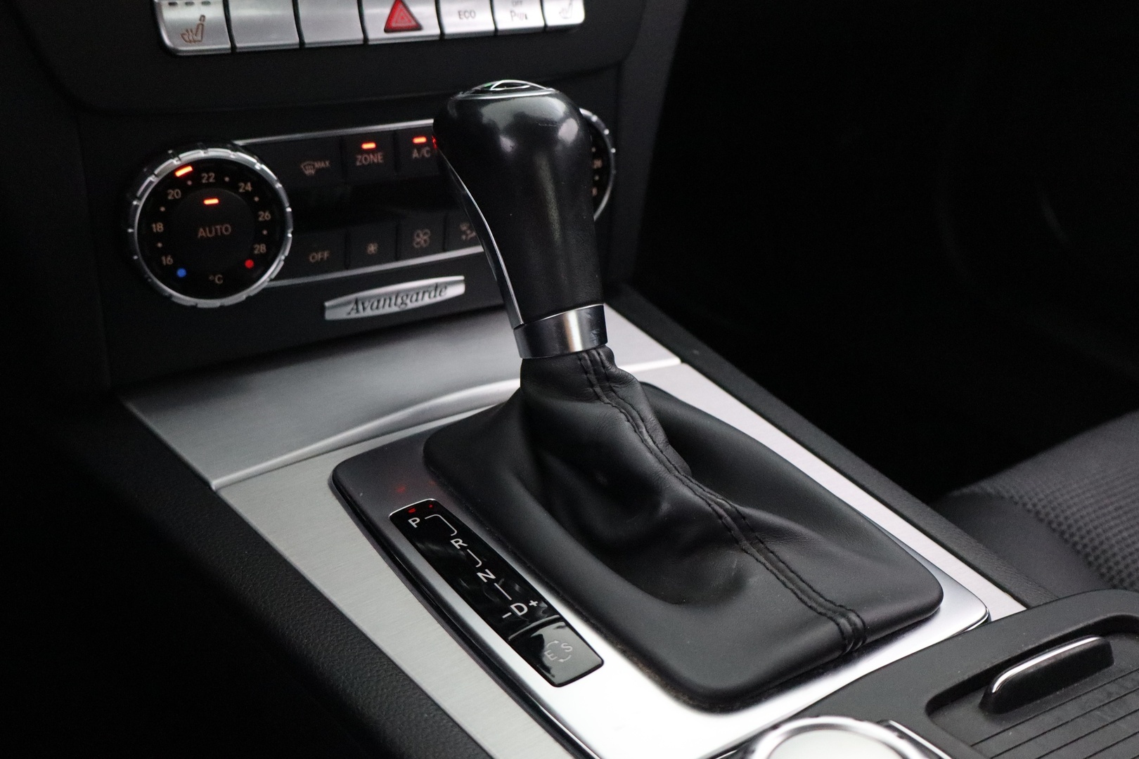 MERCEDES-BENZ C 2014