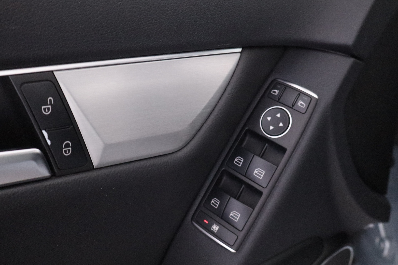 MERCEDES-BENZ C 2014