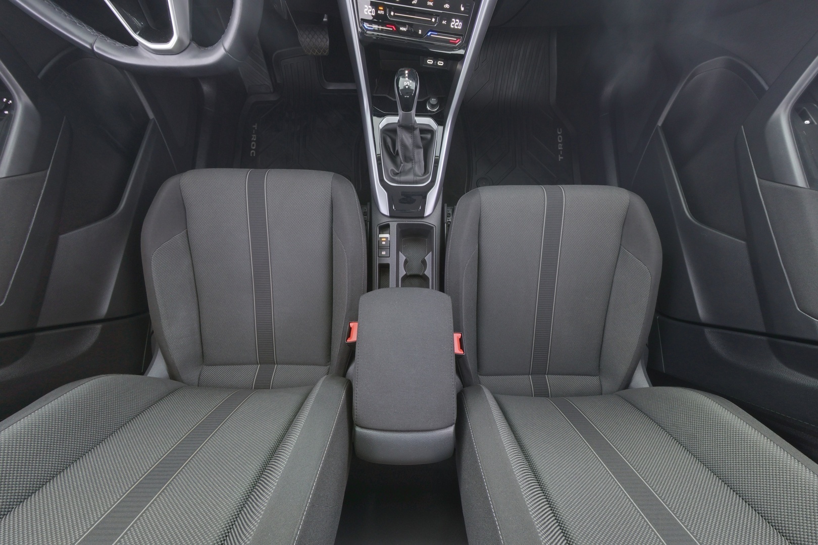 VOLKSWAGEN T-Roc 2023