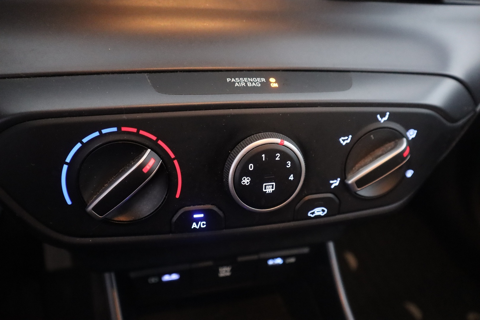 HYUNDAI i20 Hatchback 2023