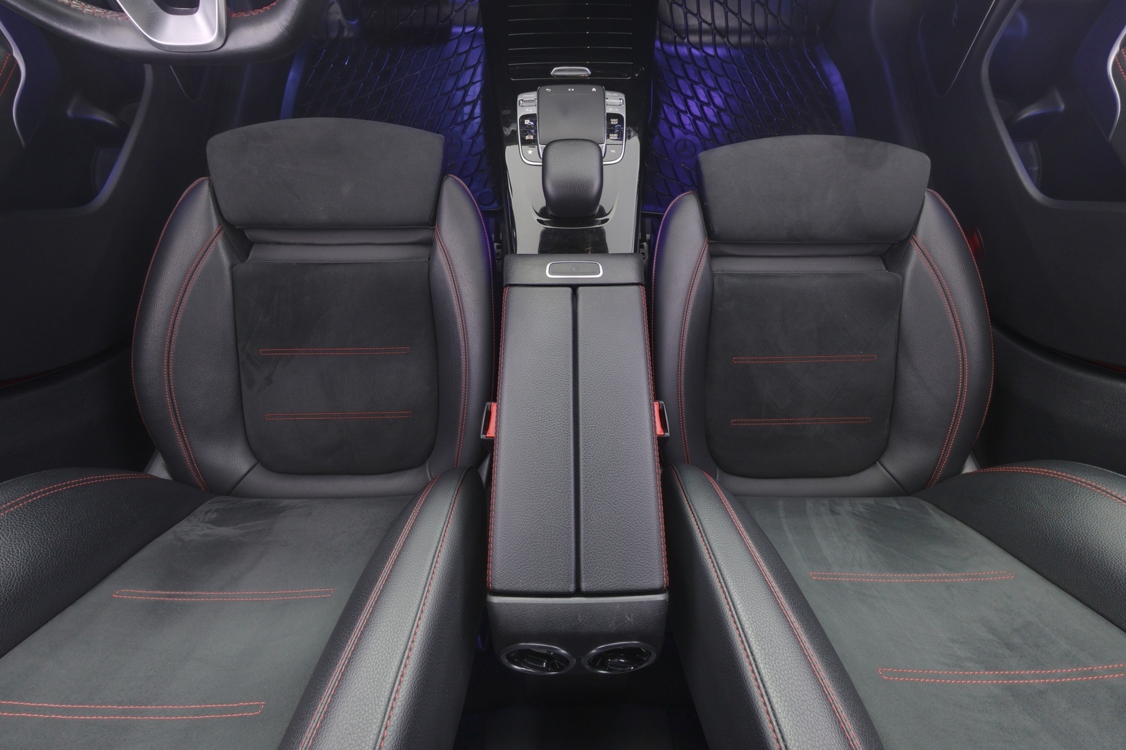 MERCEDES-BENZ CLA 2020