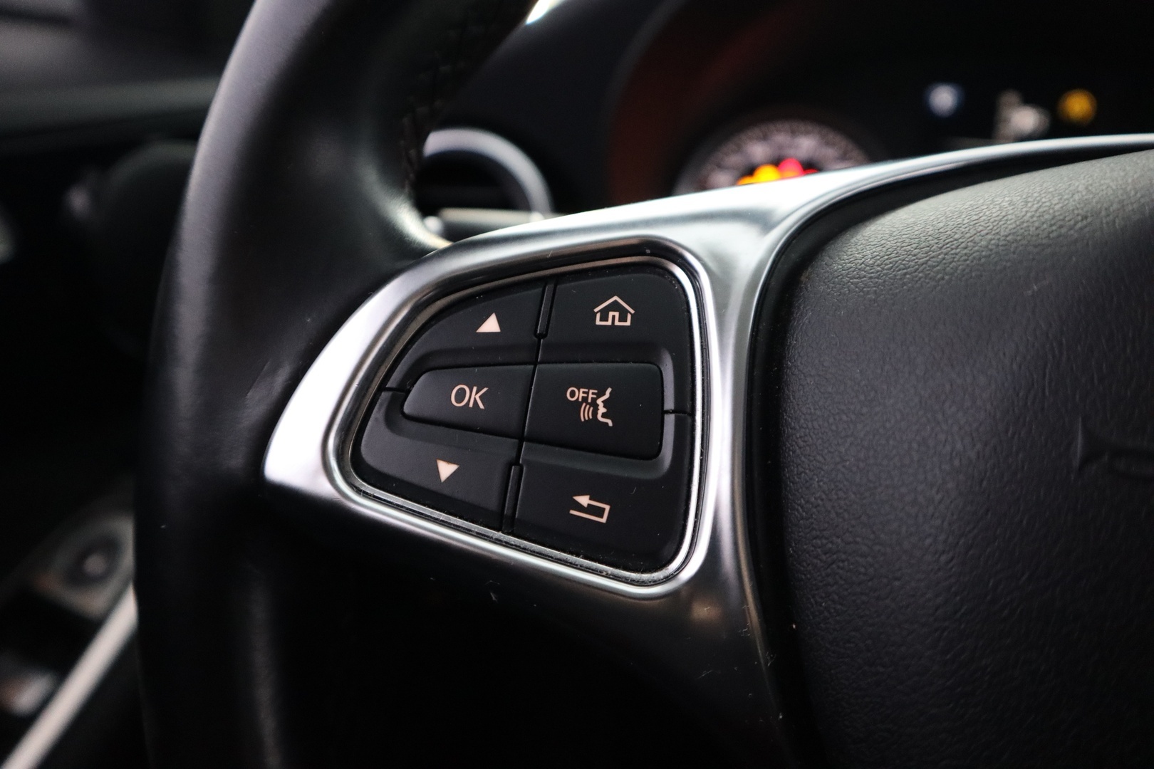 MERCEDES-BENZ C 2015