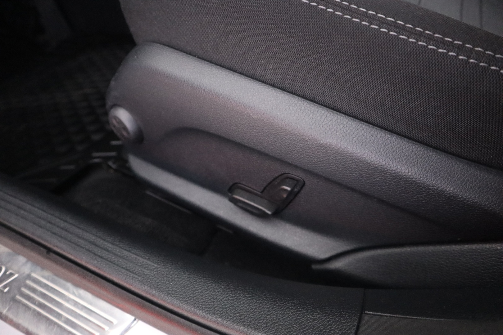 MERCEDES-BENZ C 2015