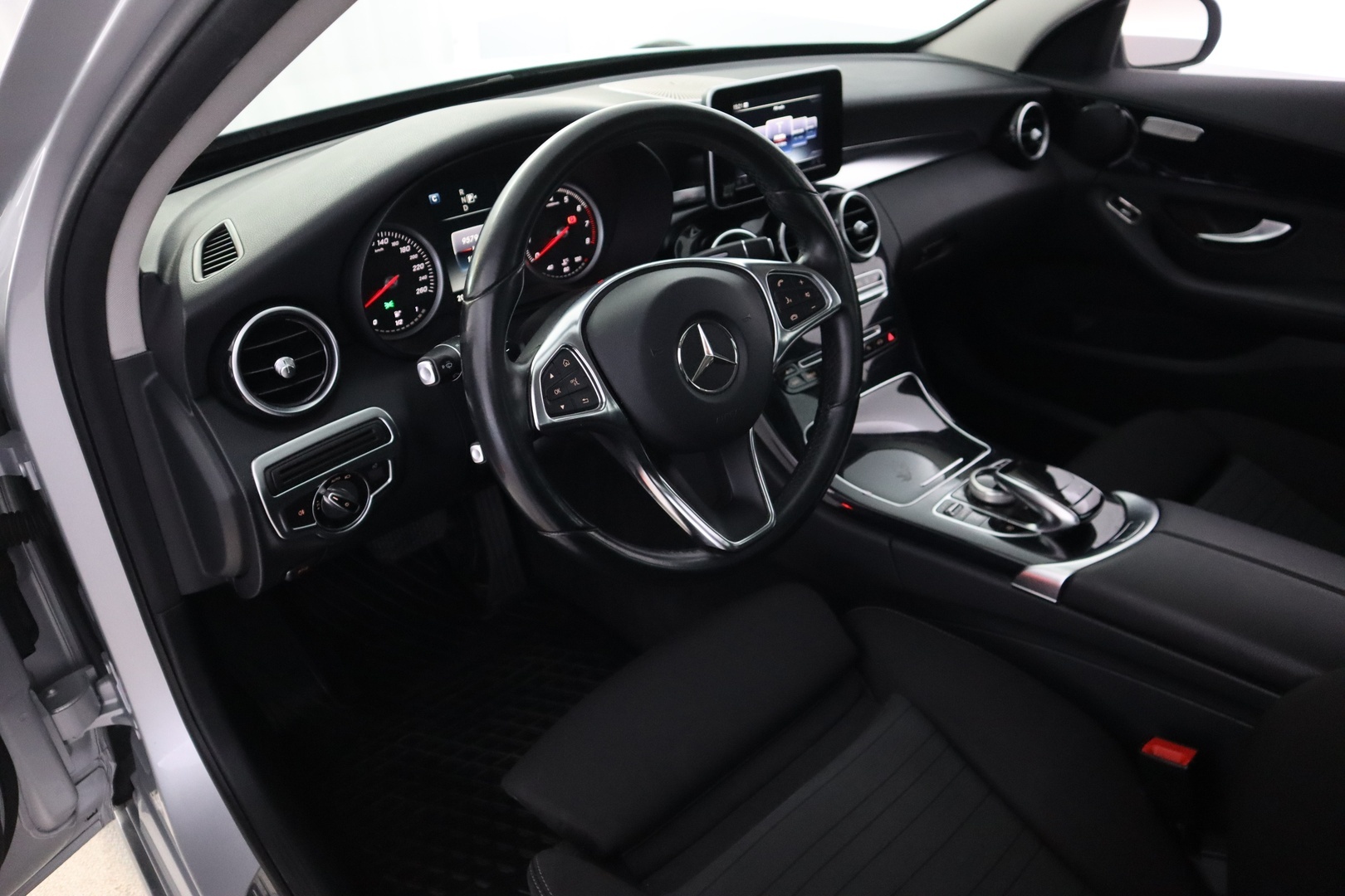 MERCEDES-BENZ C 2015