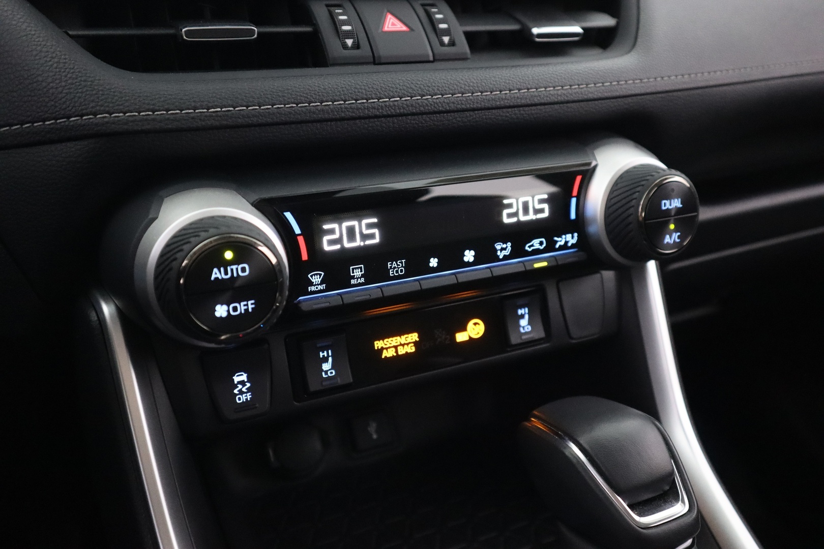 TOYOTA RAV4 2022