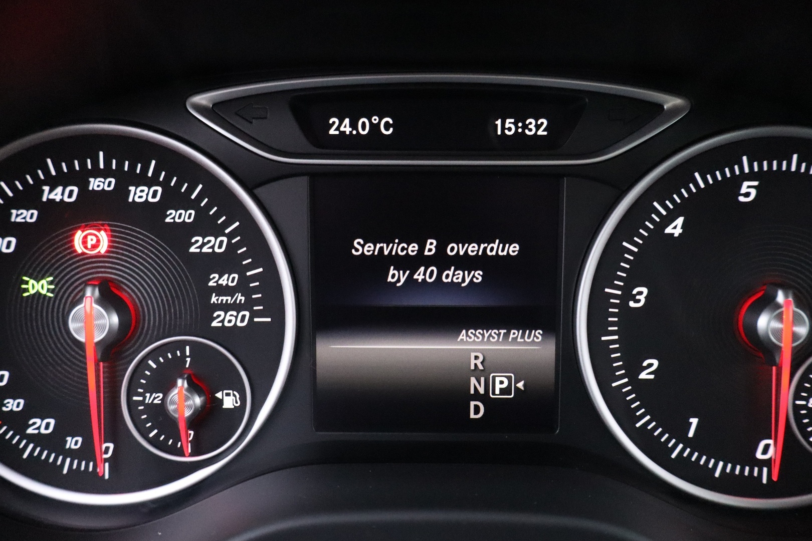 MERCEDES-BENZ A 2017