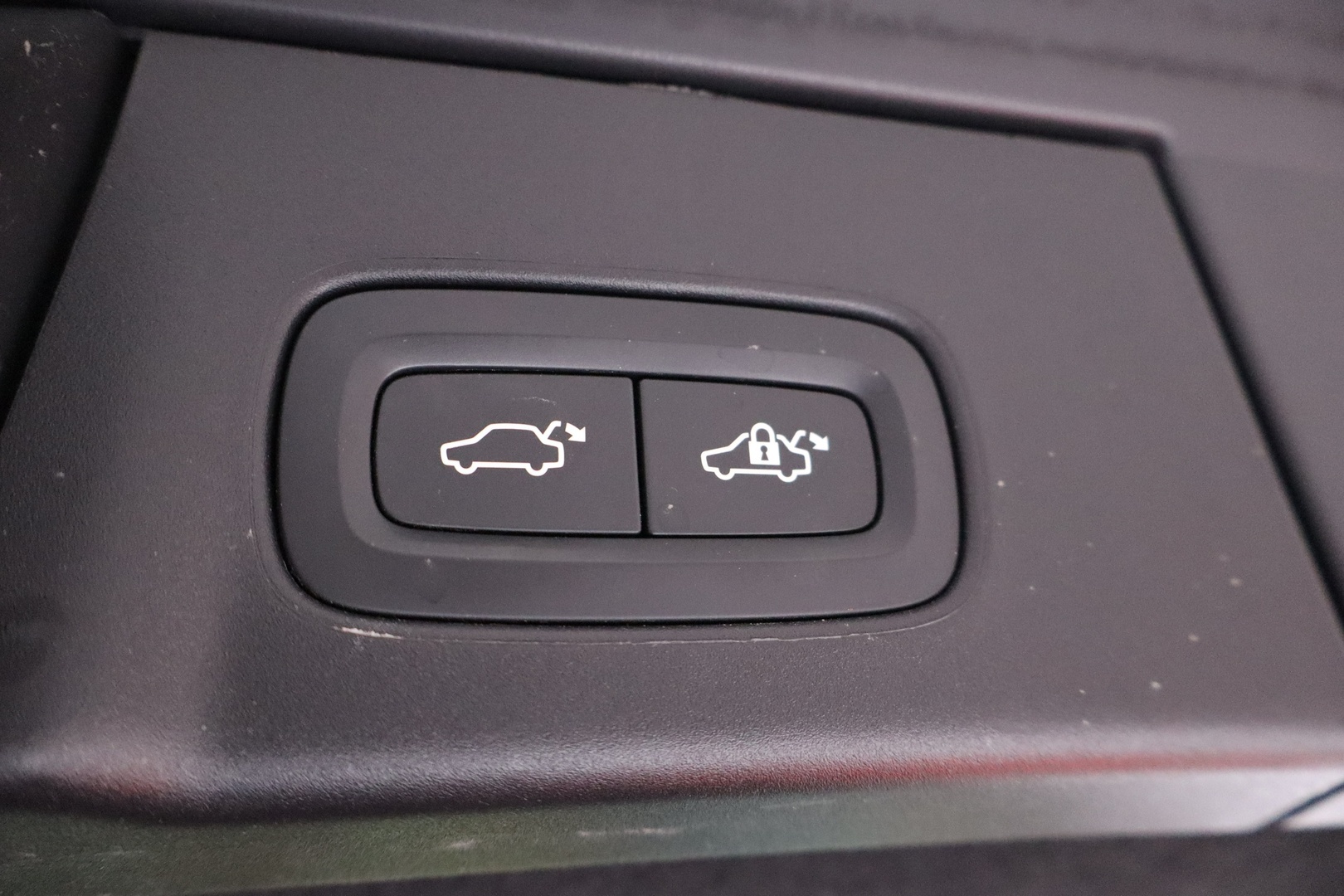VOLVO V90 2020
