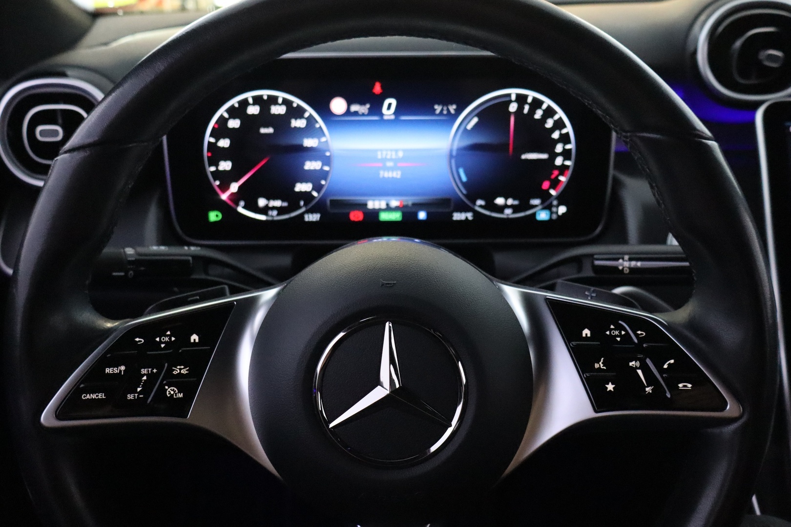 MERCEDES-BENZ GLC 11