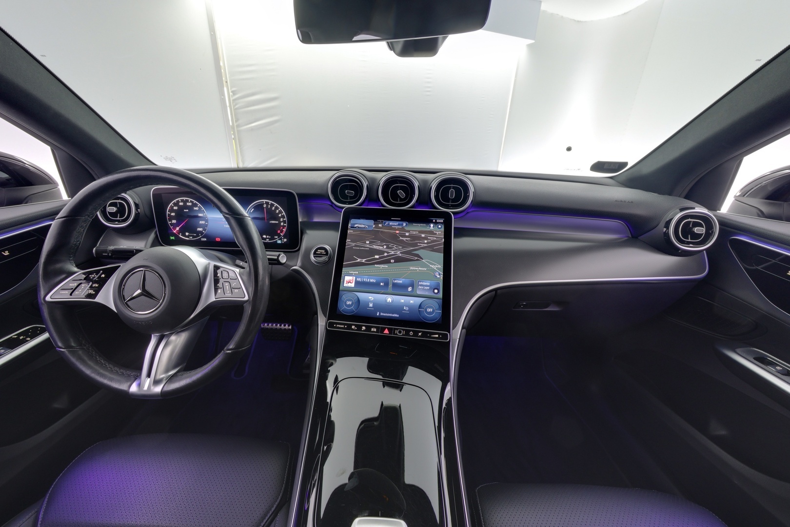 MERCEDES-BENZ GLC 7