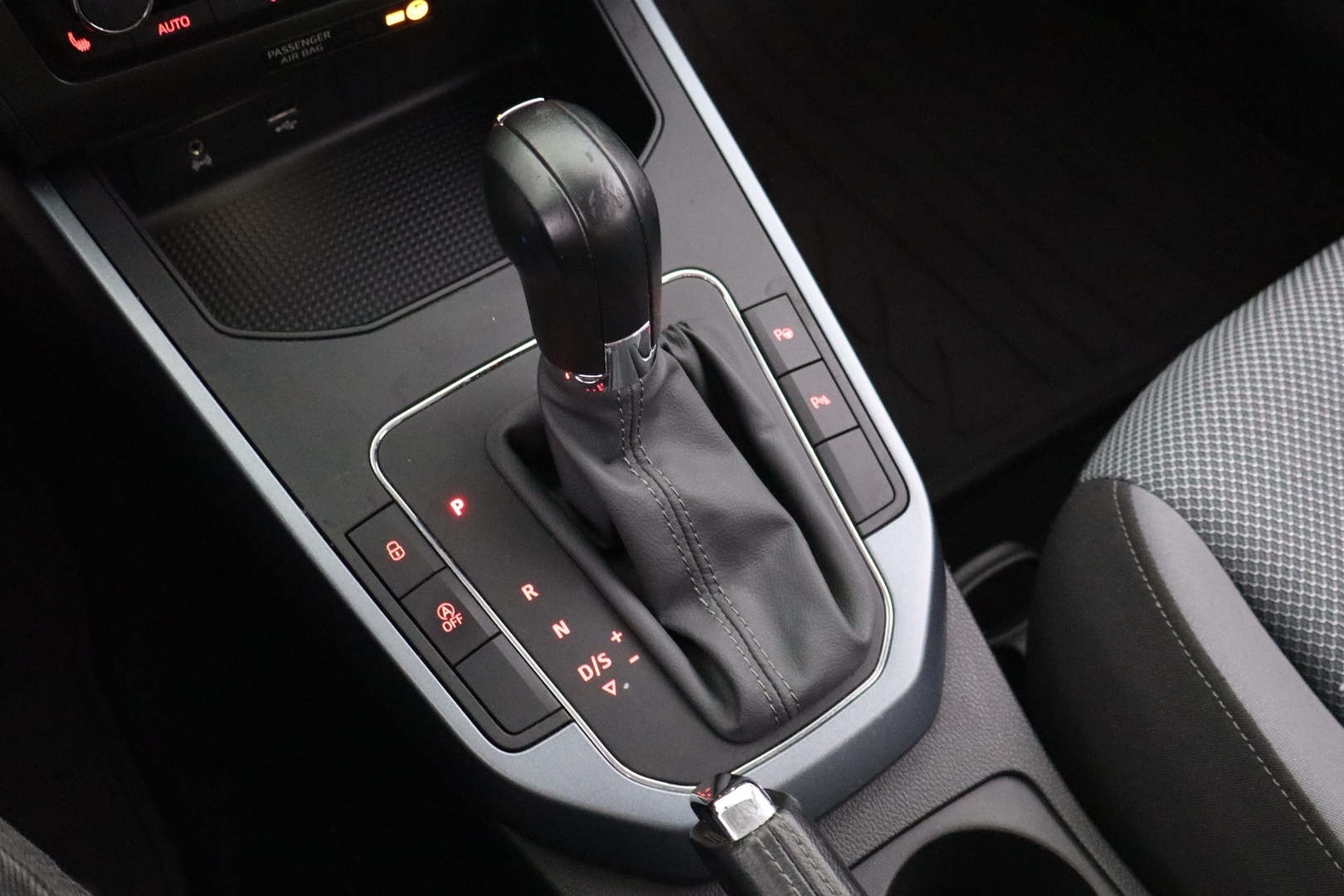 SEAT Arona 17