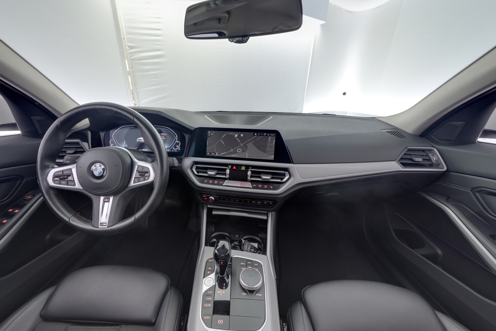 BMW 330 2022