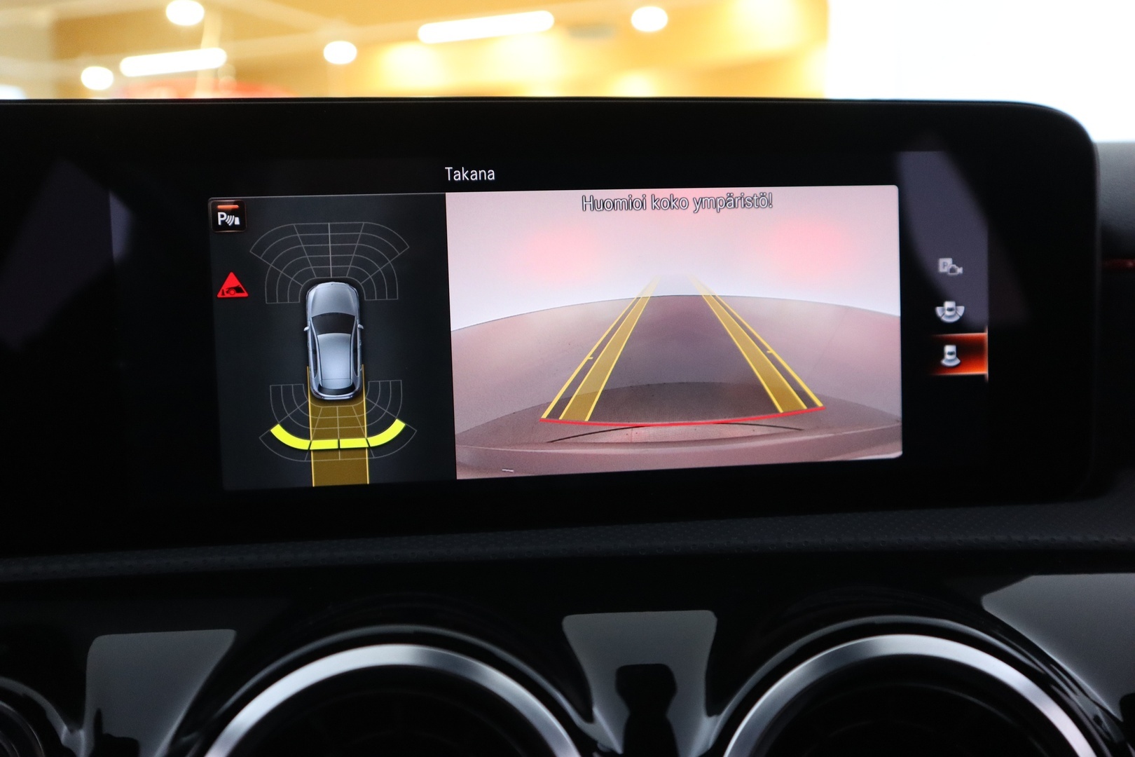 MERCEDES-BENZ A 2020