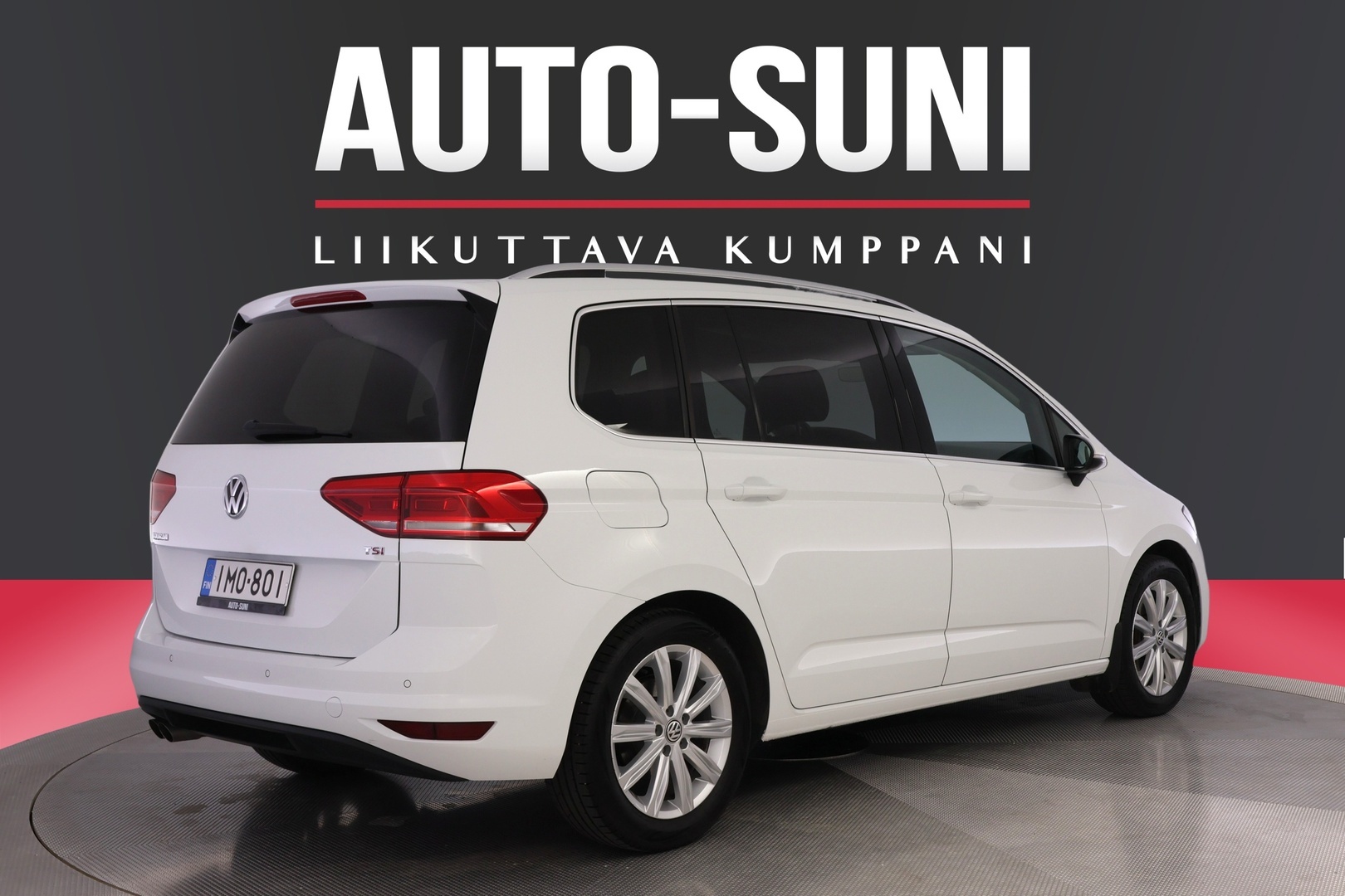 VOLKSWAGEN Touran 3