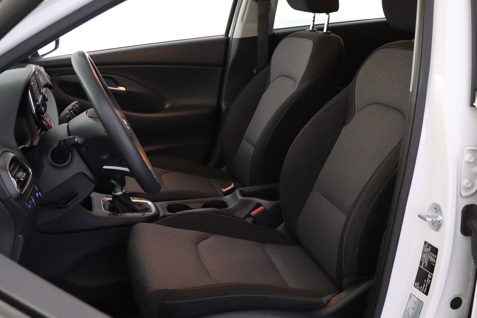 HYUNDAI i30 Hatchback 21