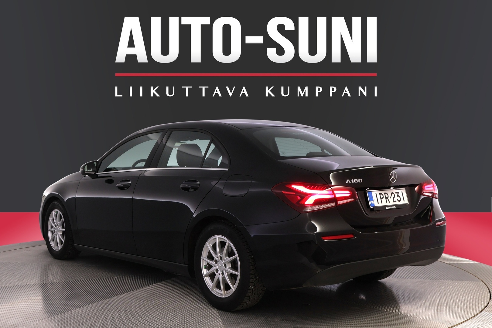 MERCEDES-BENZ A 2020