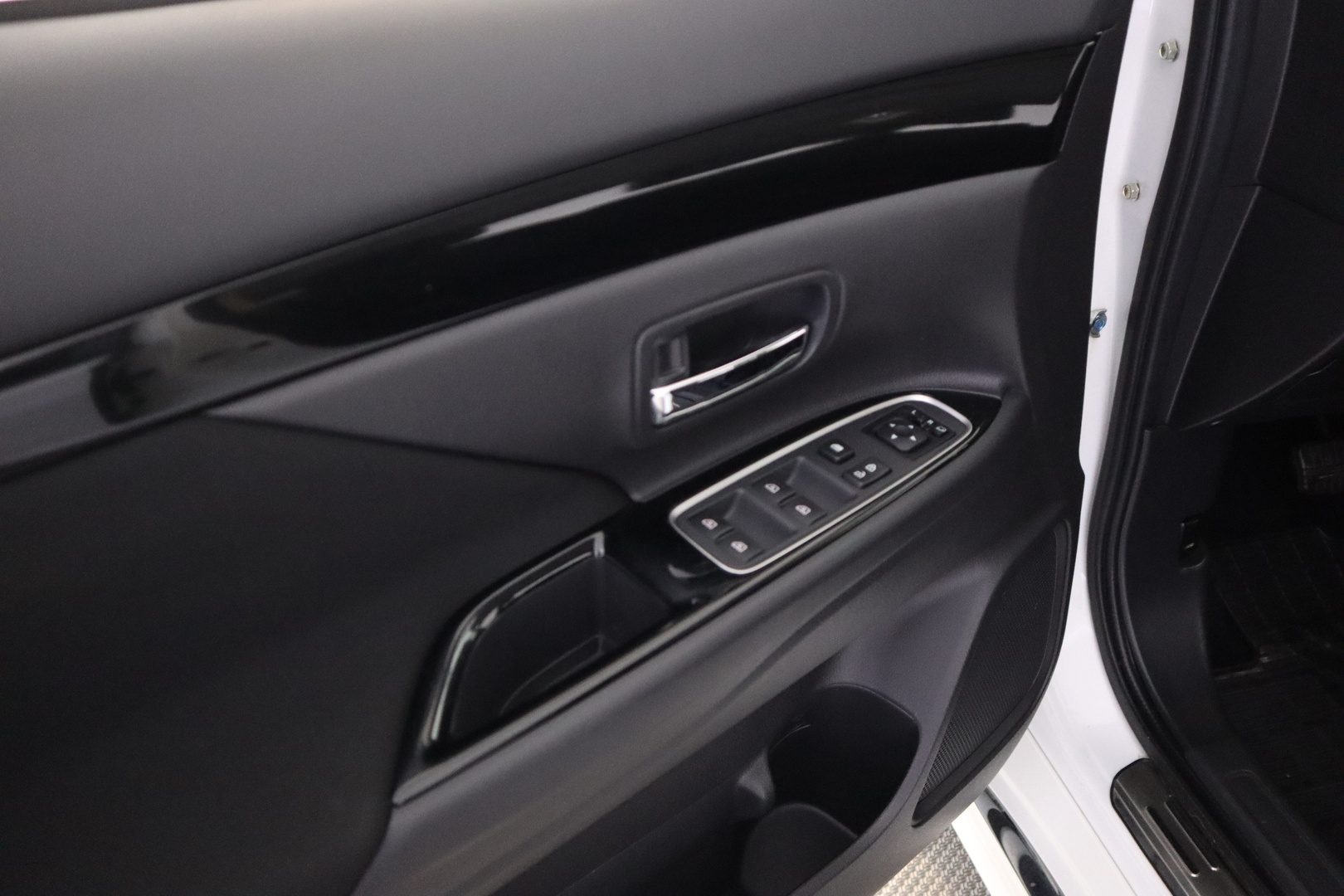 MITSUBISHI Outlander PHEV 2019