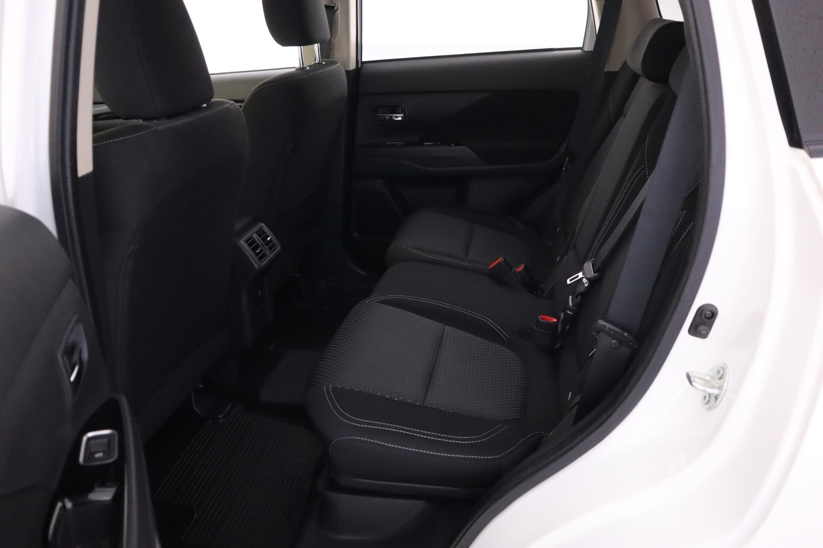 MITSUBISHI Outlander PHEV 2019