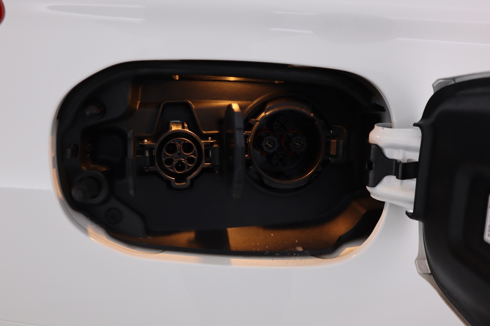 MITSUBISHI Outlander PHEV 2019